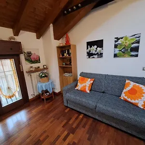 Casa Bea Elegante Mansarda Vicina A Fiera Appartamento